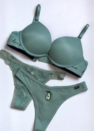 Бюст victoria’s secret pink