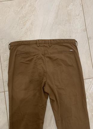 Брюки брюки hugo boss коричневые чино