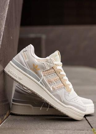 Adidas forum low beige grey женские кроссовки адедас форум замша