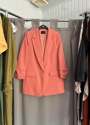 Піджак коралового кольору 👌