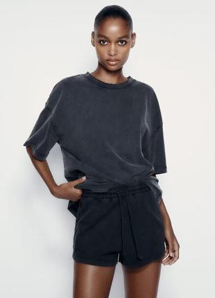 Шорти з вареним ефектом zara