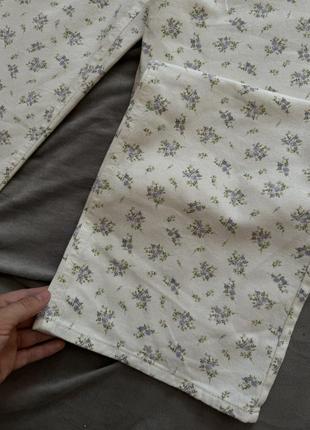 Джинси мом прямі білі штани в квітковий принт h&m5 фото