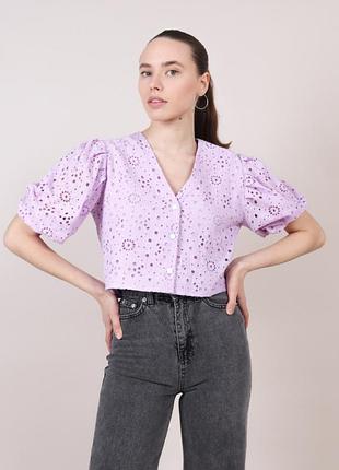 Блуза з об’ємними рукавами