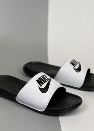 Шльопанці nike