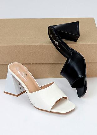 Элегантные черные сабо на высоком устойчивом каблуке лаконичный дизайн