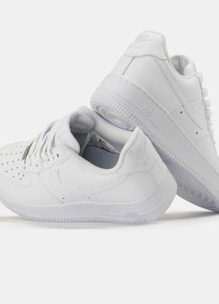 Кросівки nike air force classic white low7 фото