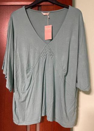 Гарна коротка футболочка 22 розміру