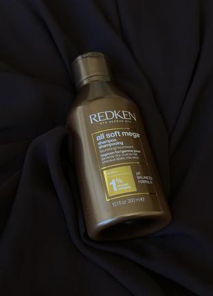 Шампунь для живлення дуже сухого волосся redken all soft mega shampoo3 фото