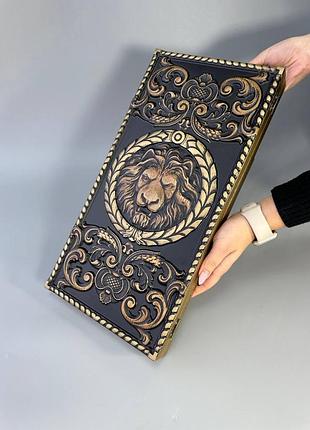 Нарды з дерева, 68×32×8см, снаружи шахматное поле, лев, арт.191108