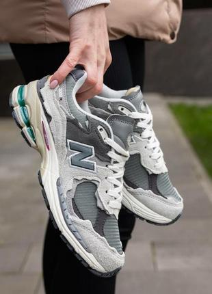 Женские кроссовки new balance 2002r protection pack rain cloud grey7 фото