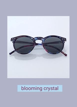 Солнцезащитные uv400 о_очки "blooming crystal " unisex. чёрные линзы, глаз не видно. оправа цветущяя.
🔎 #о_очки #о_окуляри