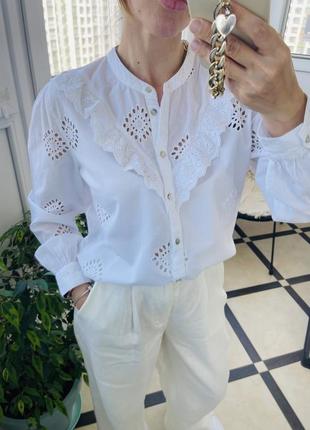 Белая рубашка с кружева прошва
