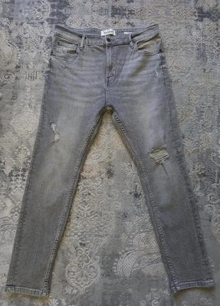 Фирменные мужские зауженные джинсы pull and bear