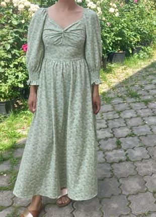 Длинное легкое платье