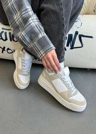 Кроссовки в стиле adidas originals