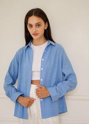 Синяя рубашка из льна