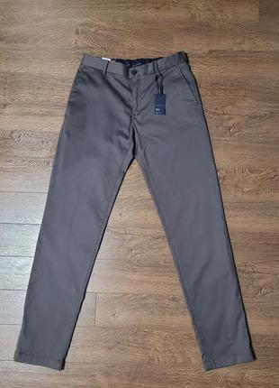 Штани-чиноси tommy hilfiger.