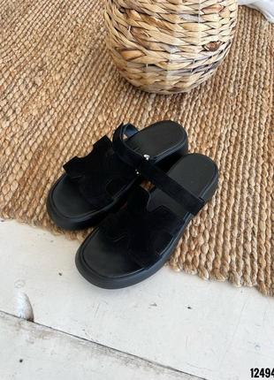 Черные женские трендовые шлепанцы шлепки под бренд из натуральной замши замшевые...