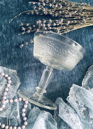 🔥 креманка 🔥 ваза на ніжці старовинна вінтажна скляна швеція