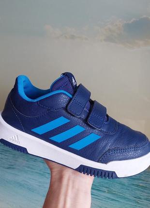Кросівки adidas, 33 р,в'єтнам
