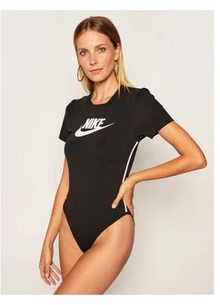 Оригинальное женское боди футболка nike heritage s-m