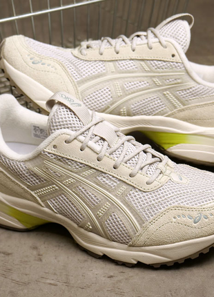 Оригінал! кросівки asics 1090v2 42.5 39