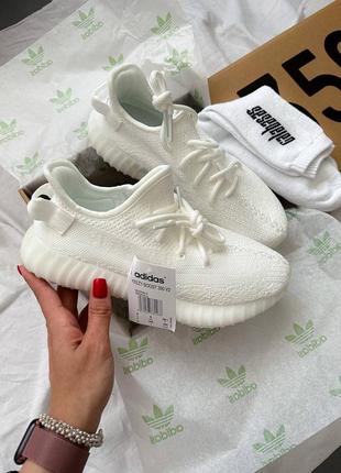 Стильные женские кроссовки adidas hoodie boost 350 white premium белые