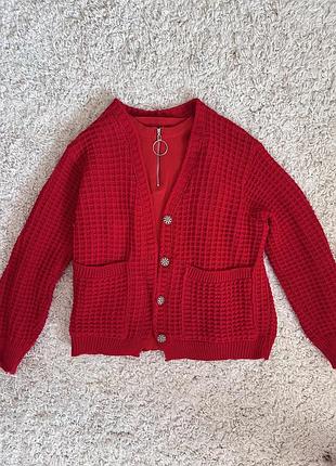 Червоний вʼязаний кардиган на срібних ґудзиках /червоний гольф/ водолазка з срібною змійкою