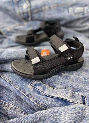 Босоніжки трекери для хлопчика, сандалі чорні дитячі4 фото