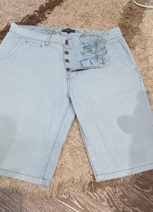 Продам  літні  шорти розміру  w32