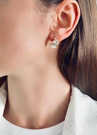 Женские серебряные серьги с натуральными жемчугом и кубическим цирконом