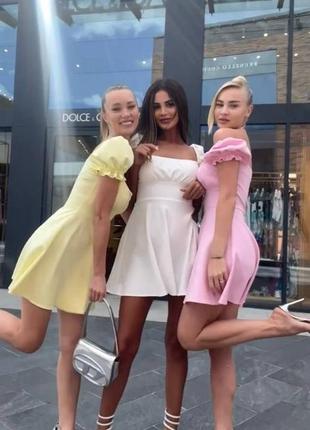 Легка,спокуслива сукня