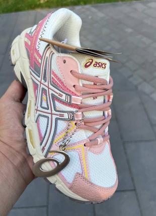 Женские кроссовки HOKA Mach 5 Chaussures de Route pour Femmes en Camellia Peach Parfait