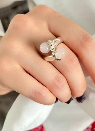 Женская серебряная кольца с натуральным розовым кварцем4 фото