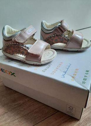 Босоніжки geox, розмір 19, взуття на дівчинку1 фото