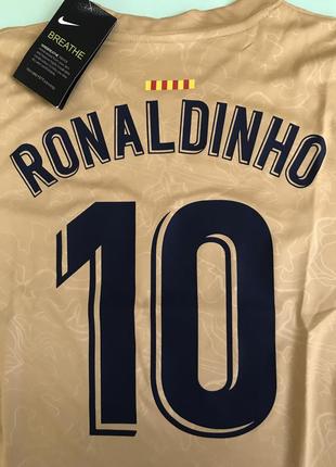 Новая форма барселоны рональдиньо