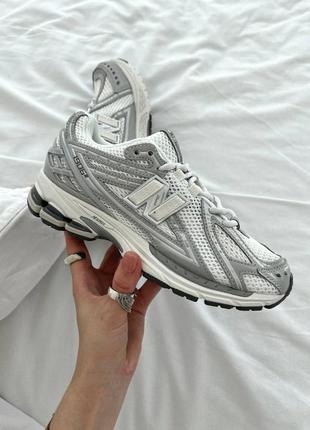 Женские кроссовки new balance 1906d milkals серого с молочным цветов