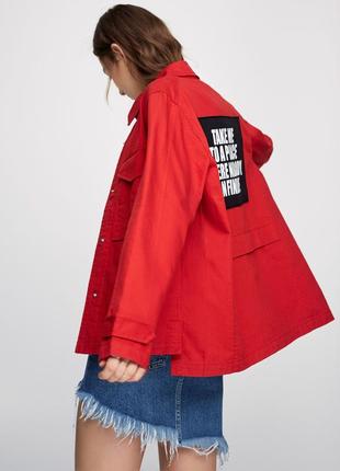 Куртка pull&bear safari jacket with black patch - l5 фото