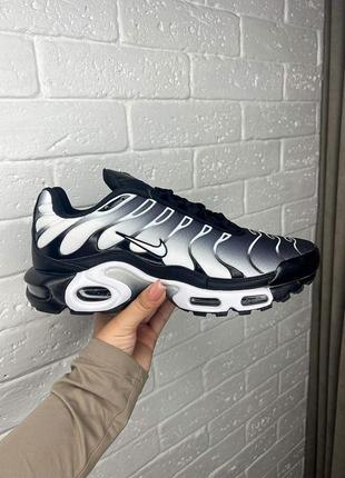 Стильні чоловічі кросівки nike brown air max tn plus black white чорно-білі
