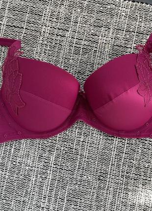 Бюстгальтер