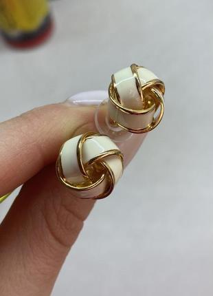 Серьги плесени трендовые, клубочки, которые не темнеют со временем