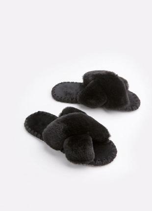 Жіночі домашні тапулі іксики, чорного кольору3 фото