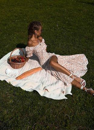 Женское летнее платье в цветочный принт из натуральной ткани10 фото
