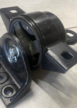 96535429 general motors опора двигуна права chevrolet aveo авео 1,5 мкпп