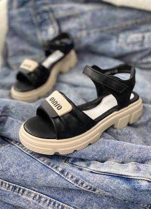 Босоніжки для дівчинки, сандалі чорні на дівчинку5 фото