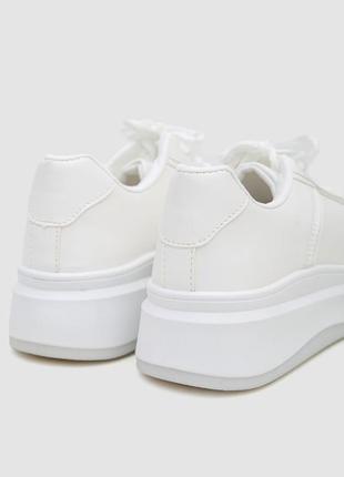 Жіночі білі кросівки4 фото