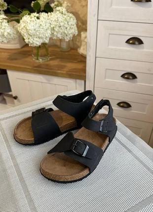 Дитячі босоніжки для хлопчика