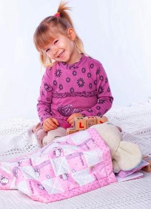 Ліжко для ляльок хелло кітті в техніці печворк подарунок дівчинці на день народження дитячі подарунки6 фото