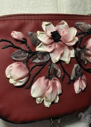 Жіноча сумочка "magic magnolia" з оригінальною вишивкою1 фото