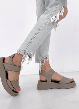 Босоніжки жіночі, натуральна шкіра